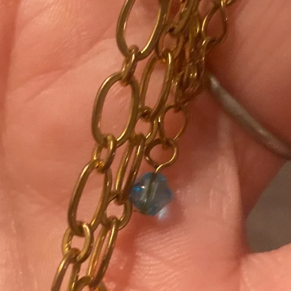 Beautiful gold tone and blue pendant drop necklace - Picture 4 of 4